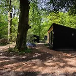 Buitenplaats Petersburg Lodge Arnhem