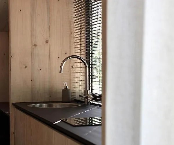 Buitenplaats Petersburg אכסניה ארנהיים