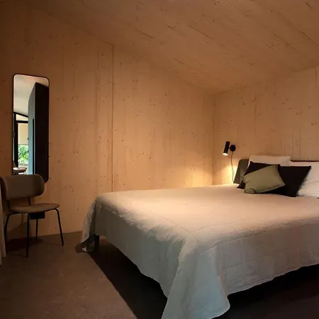 Buitenplaats Petersburg 롯지