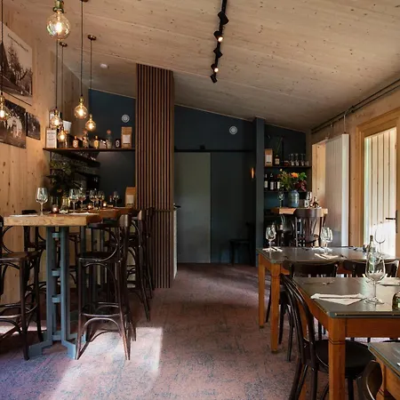 Buitenplaats Petersburg * 아른헴