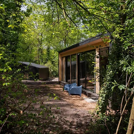 Buitenplaats Petersburg 롯지 아른헴