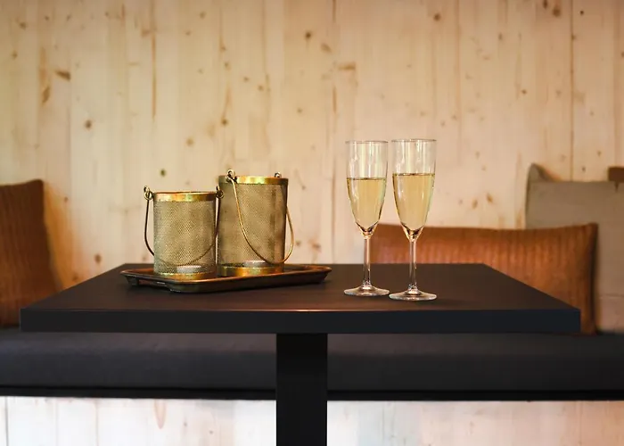 Buitenplaats Petersburg بيت خشبي *